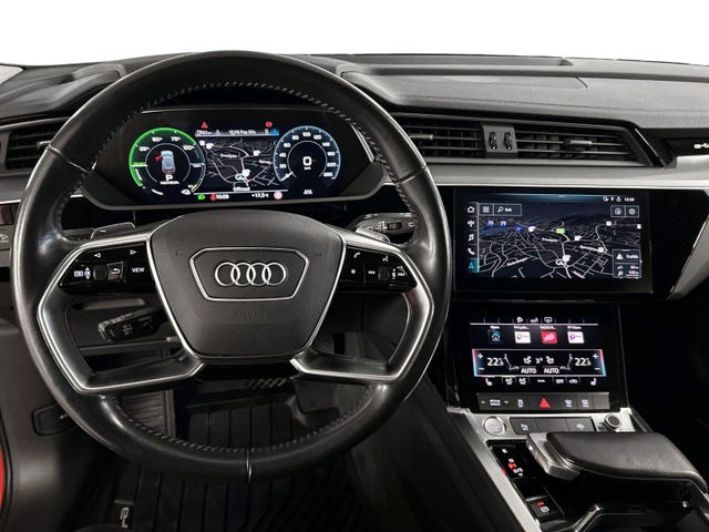 2020 AUDI E-TRON - 13