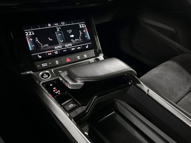 2021 AUDI E-TRON - 15