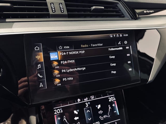 2020 AUDI E-TRON - 24