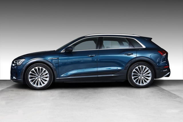 WAUZZZGEXLB010236 2020 AUDI E-TRON-3