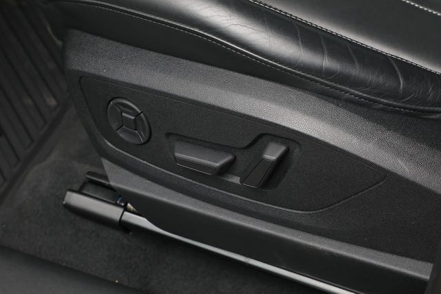 2020 AUDI E-TRON - 33