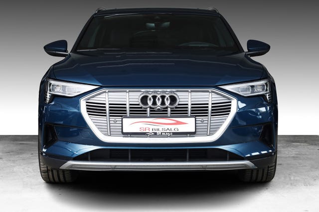 WAUZZZGEXLB010236 2020 AUDI E-TRON-2