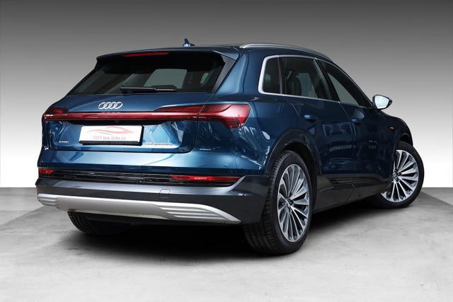 WAUZZZGEXLB010236 2020 AUDI E-TRON-1
