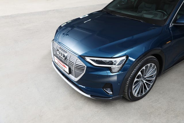 WAUZZZGEXLB010236 2020 AUDI E-TRON-5