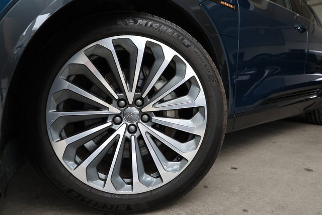 2020 AUDI E-TRON - 8
