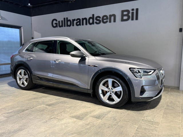 WAUZZZGE3LB024933 2020 AUDI E-TRON-2
