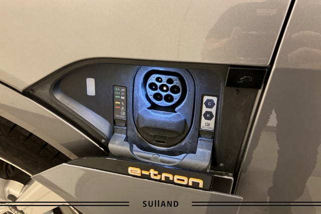 2021 AUDI E-TRON - 26