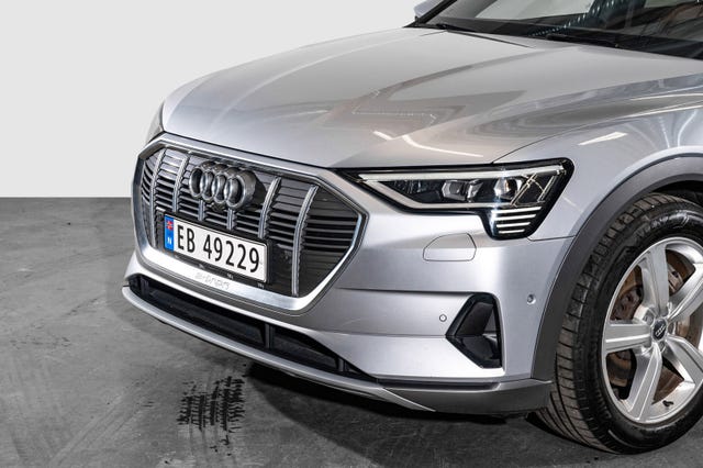 WAUZZZGE6LB013344 2020 AUDI E-TRON-1