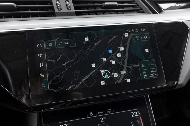 2021 AUDI E-TRON - 19