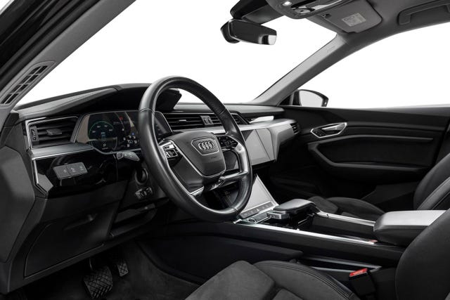 2021 AUDI E-TRON - 9