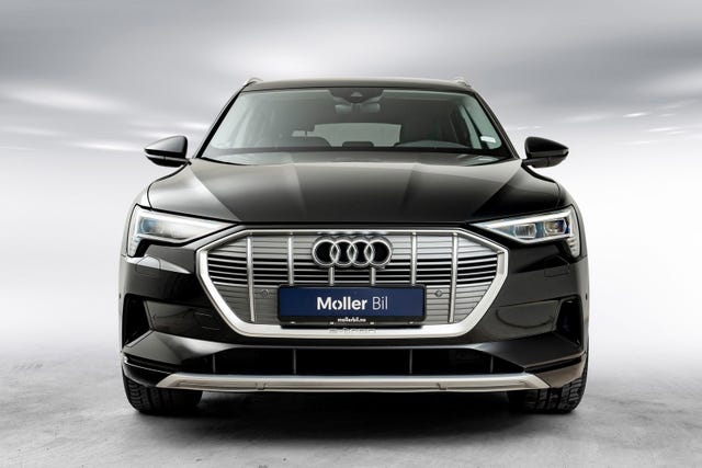 WAUZZZGE0MB030030 2021 AUDI E-TRON-2