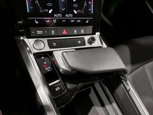 2020 AUDI E-TRON - 14
