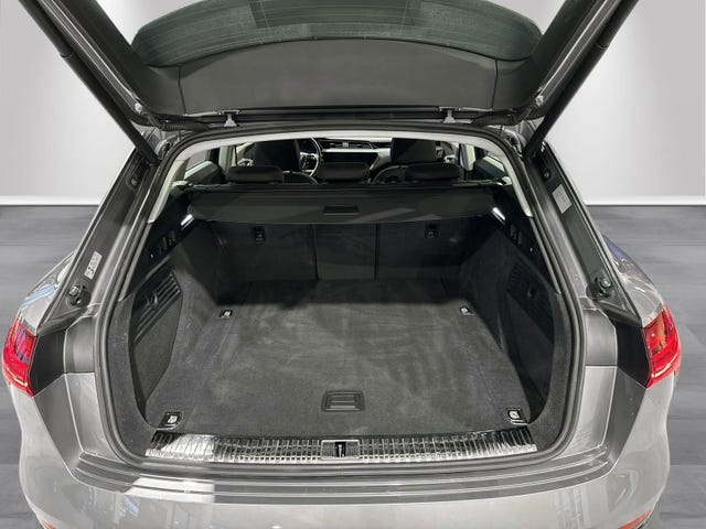 WAUZZZGE7LB017466 2020 AUDI E-TRON-4
