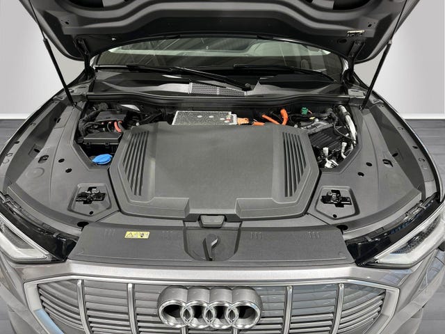 2020 AUDI E-TRON - 28