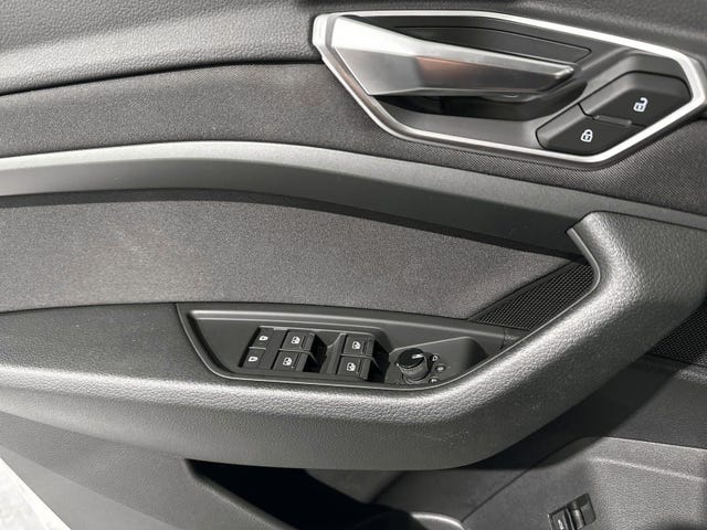 2020 AUDI E-TRON - 17