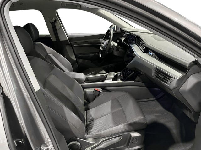 2020 AUDI E-TRON - 23