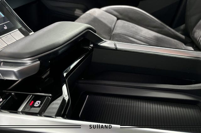 2021 AUDI E-TRON - 33