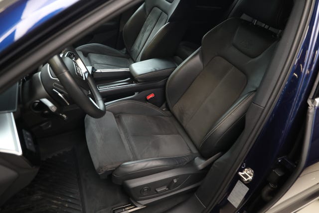 2020 AUDI E-TRON - 32