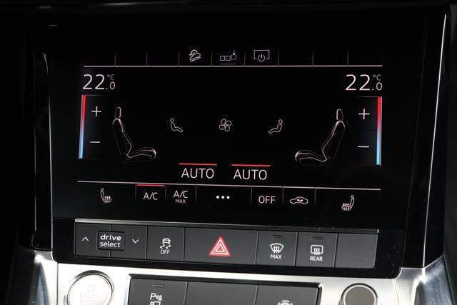2020 AUDI E-TRON - 23