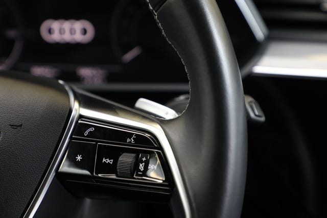 2020 AUDI E-TRON - 22
