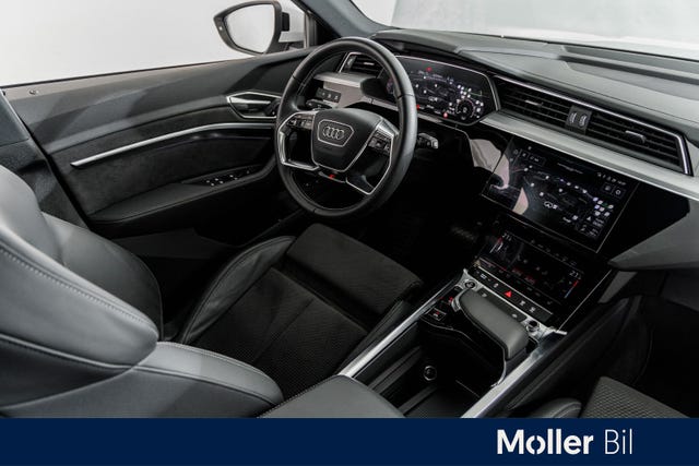 2021 AUDI E-TRON - 26