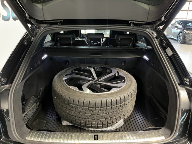 WAUZZZGE7MB045348 2021 AUDI E-TRON-5