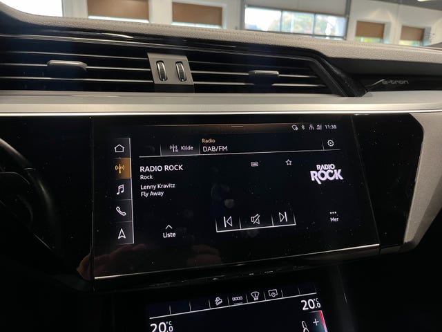 2021 AUDI E-TRON - 17