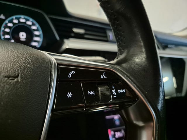2020 AUDI E-TRON - 20