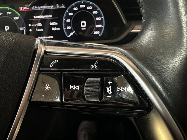2020 AUDI E-TRON - 20