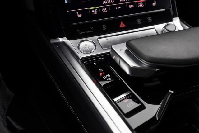 2020 AUDI E-TRON - 21