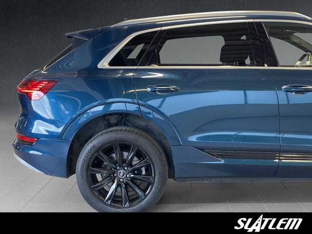 2020 AUDI E-TRON - 11