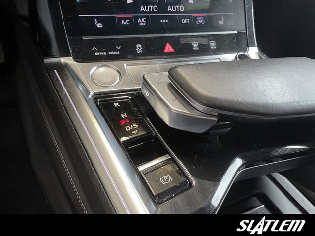2020 AUDI E-TRON - 27