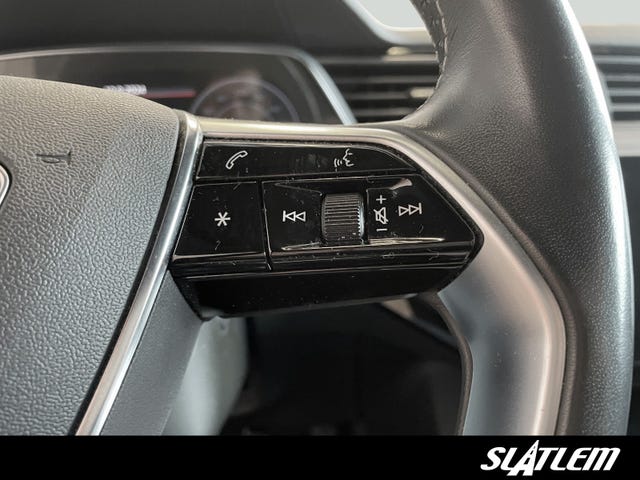 2020 AUDI E-TRON - 25