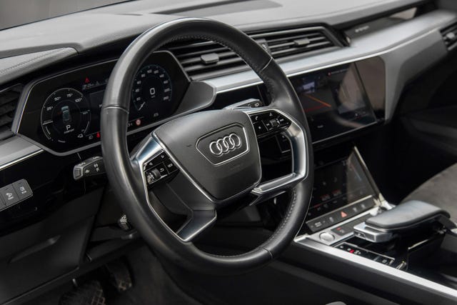 2020 AUDI E-TRON - 23