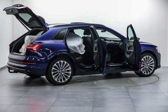 2020 AUDI E-TRON - 14