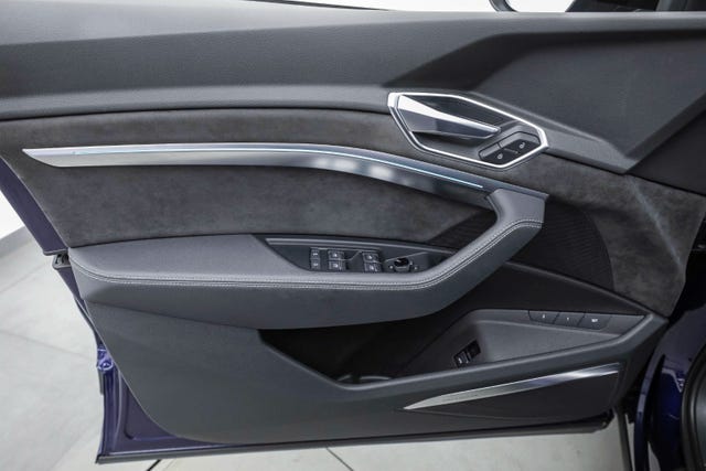 2020 AUDI E-TRON - 15