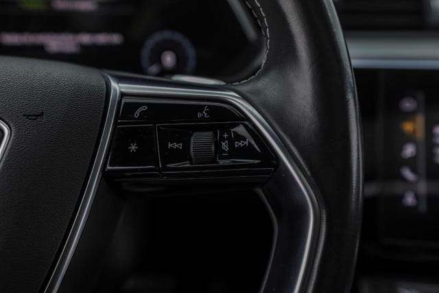 2020 AUDI E-TRON - 20