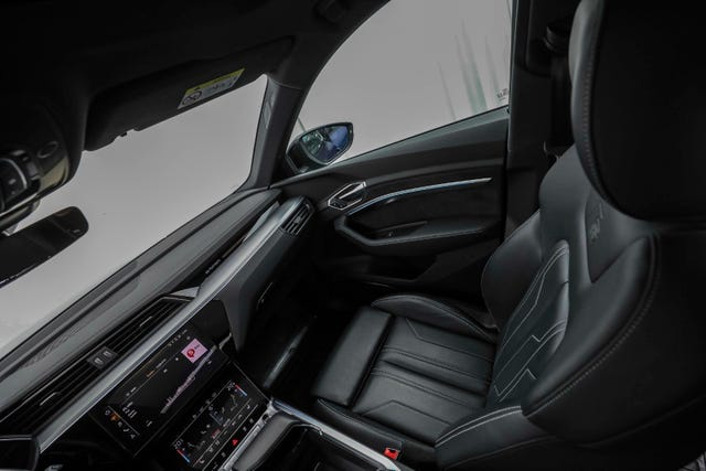 2020 AUDI E-TRON - 37