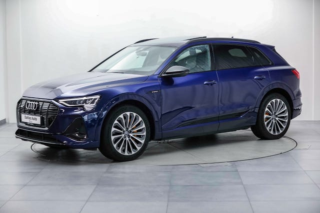 WAUZZZGE2LB022803 2020 AUDI E-TRON-4