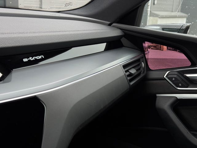 2020 AUDI E-TRON - 46