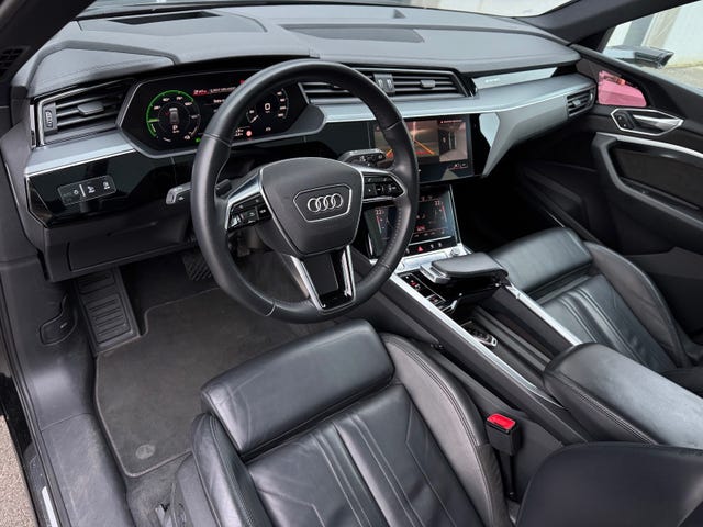 2020 AUDI E-TRON - 18