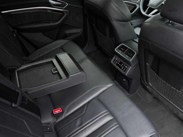 2020 AUDI E-TRON - 24