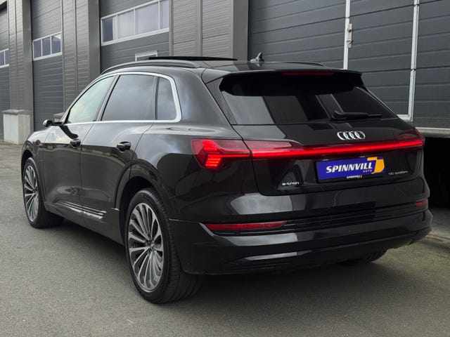 WAUZZZGE8LB021638 2020 AUDI E-TRON-5