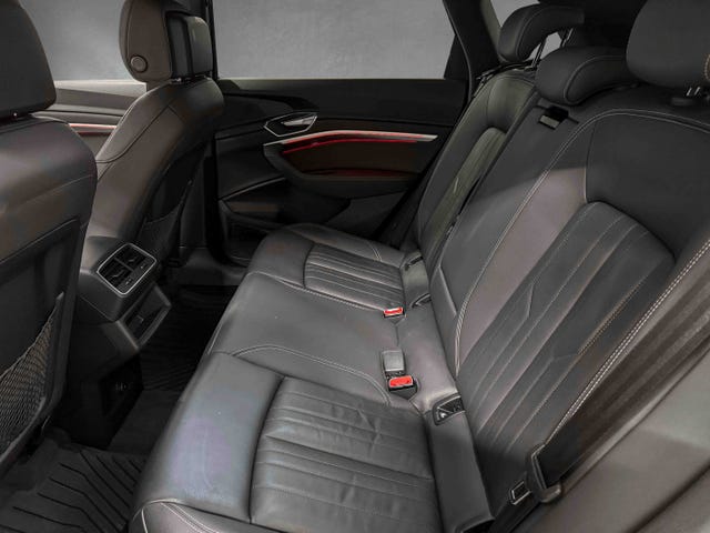 2020 AUDI E-TRON - 20