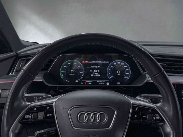 2020 AUDI E-TRON - 10