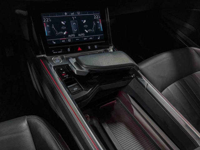 2020 AUDI E-TRON - 13