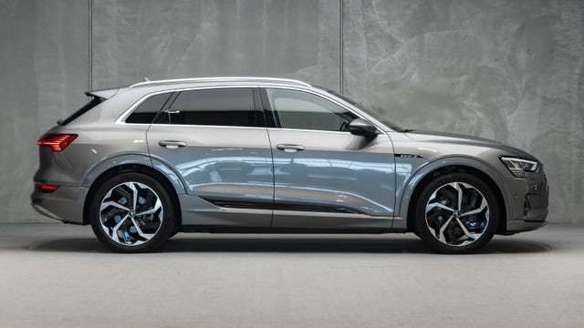 2021 AUDI E-TRON - 10