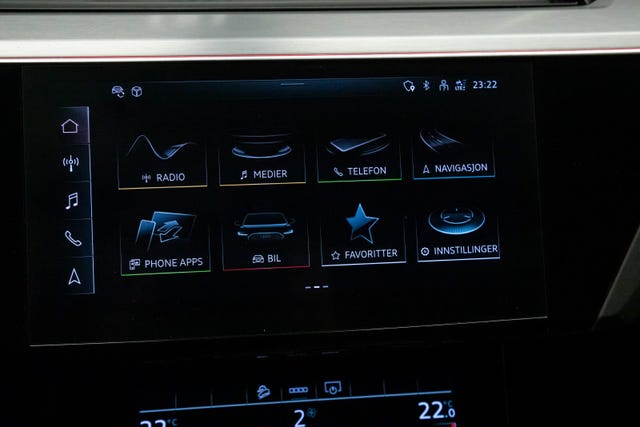 2021 AUDI E-TRON - 29