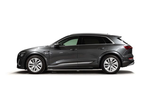 WAUZZZGEXMB034408 2021 AUDI E-TRON-1