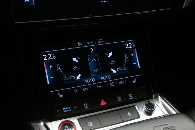 2021 AUDI E-TRON - 26